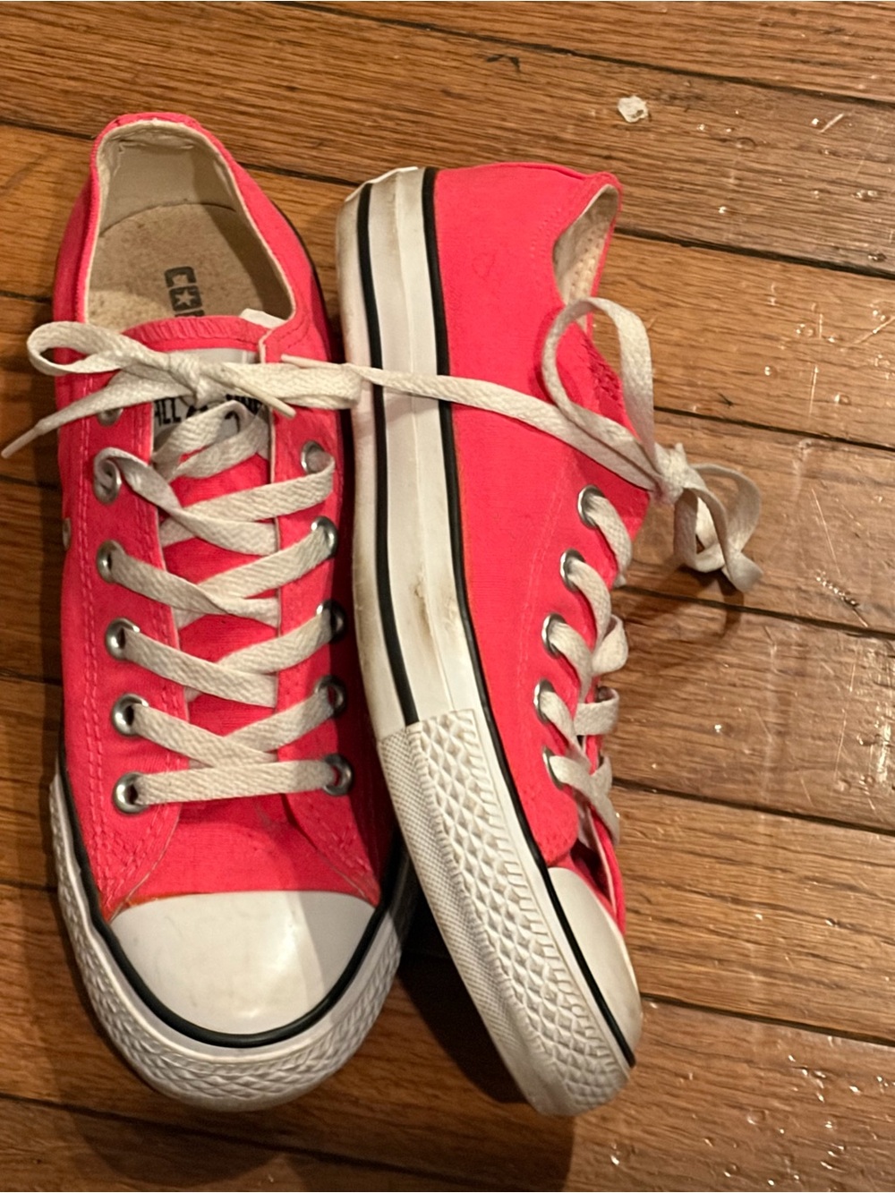 CONVERSE ALL STAR Unisex Low Bright Pink Sneakers Size 6 Men’s Womens 8